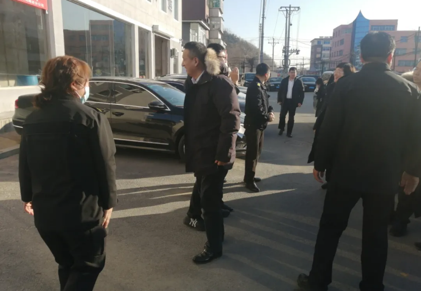 鞍勤集團黨委下基層、聽民意，助推企業(yè)高質量發(fā)展