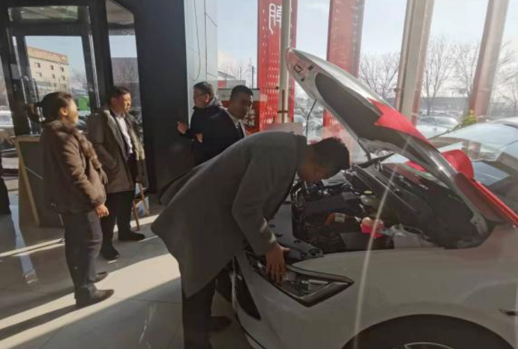 迎賓汽車公司走訪新能源車企，尋求合作發(fā)展新模式