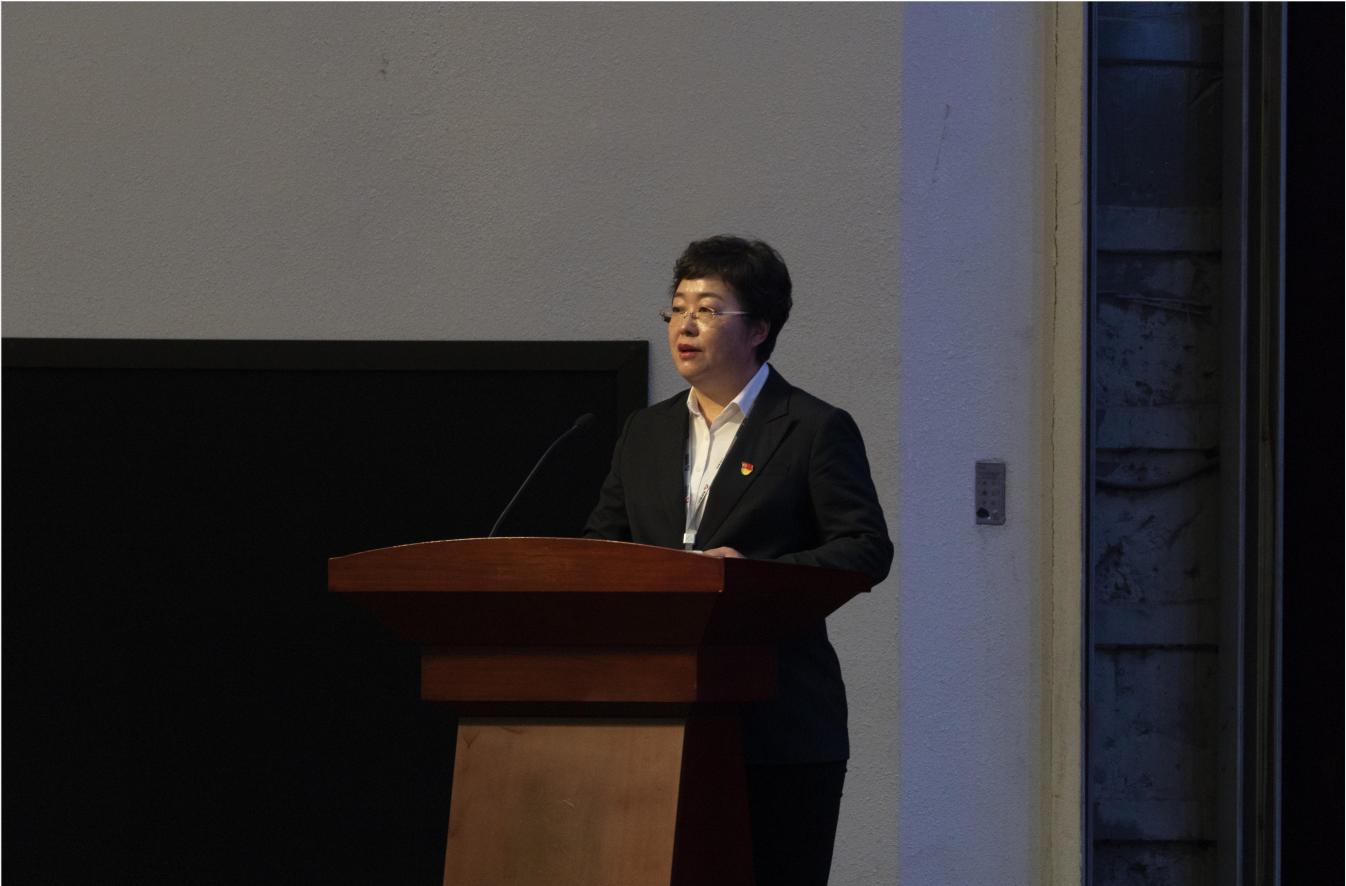 “襄盛舉 聚合力 創(chuàng)佳績(jī)”鞍勤集團(tuán)、溫泉集團(tuán)、公服集團(tuán)2022年表彰大會(huì)隆重舉行